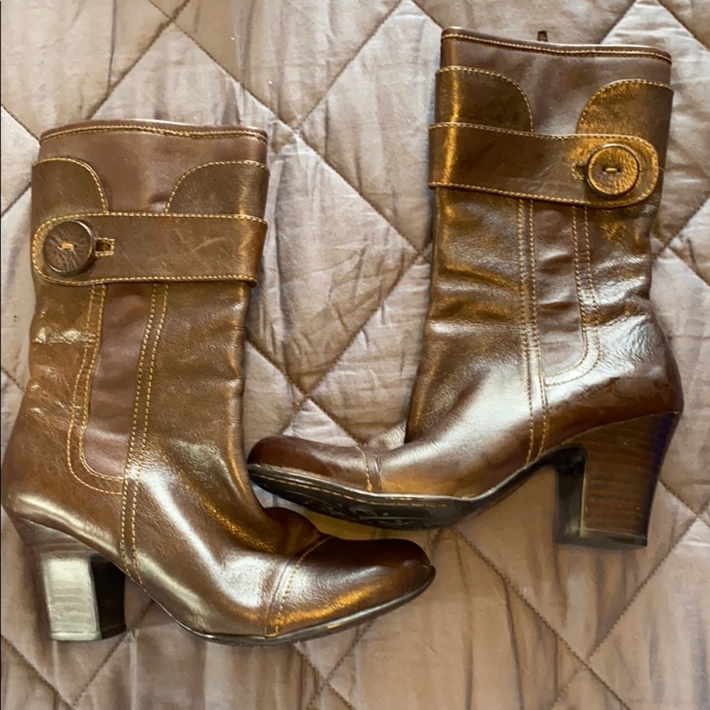 Born boots